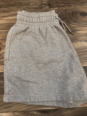 Under Armour -Men- Elastic-Waist Shorts large.